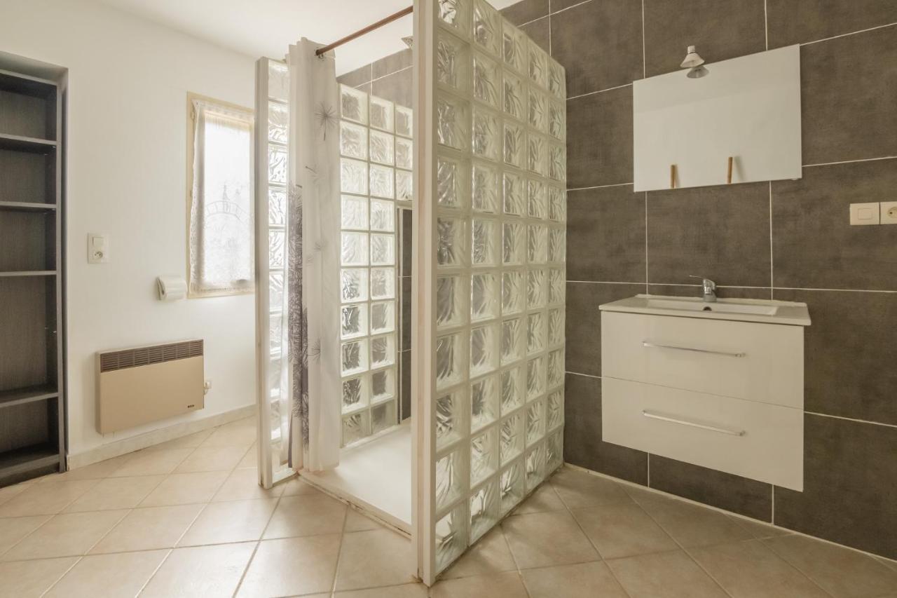 Ouveillan Villa Les Cigales מראה חיצוני תמונה